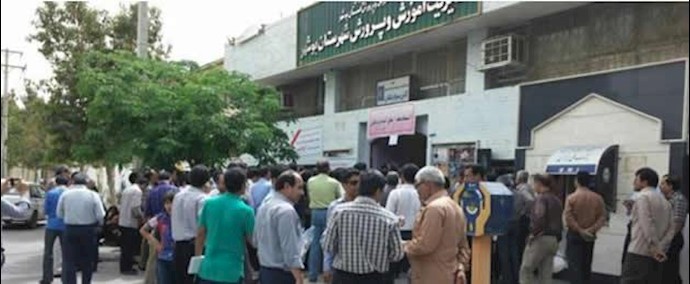ايران تجمع واعتصام للمعلمين في مدينة بوشهر لثلاثة أيام