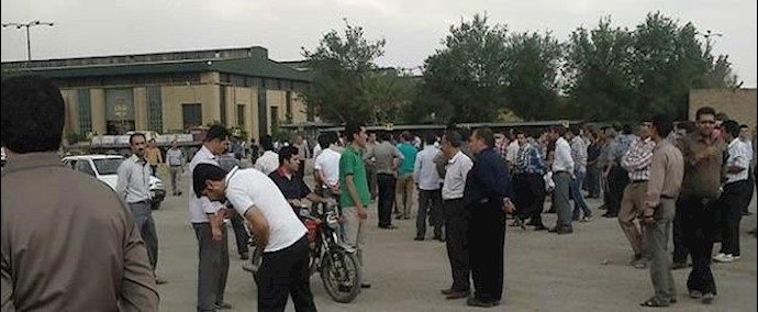 احتجاجات عمالية في کل من مدن کرمنشاه وأردبيل وملاير وساوه