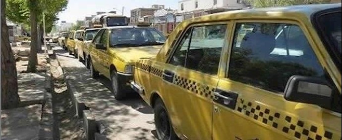 إيران.. إضراب لسائقي سيارات الأجرة في منطقة مهرشهر بمدينة کرج احتجاجا علی غلاء سعر البنزين