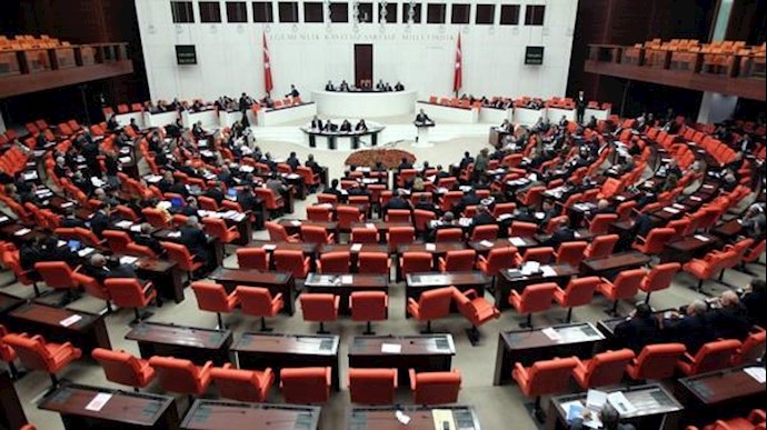 ترکيا..البرلمان يفتتح جلساته قبيل تکليف رئيس الحکومة