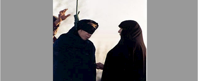ايران.. اعدام سجينتين في سجن قرجک