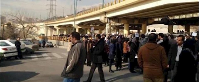 المصادقة علی أحکام بالحبس بحق 7من أنصار السجين السياسي محمد علي طاهري