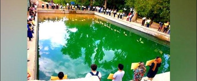 إيران.. أهالي محافظة سنندج ينظمون تجمعا احتجاجيا مطالبين بمحاکمة المسببين في حريق آبيدر