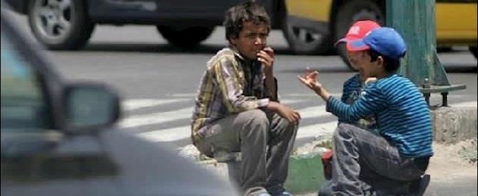 هناک اکثر من 9مليون أمي في الأساس في إيران