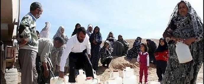 درجات الحرارة في غرب مدينة «زاهدان» الإيرانية تتجاوز الـ 40 درجة مئوية وإنقطاع المياه الصالحة للشرب