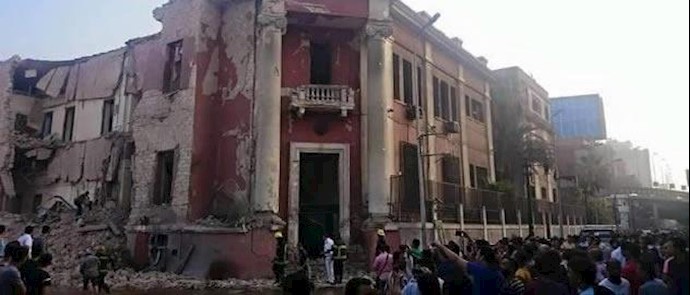 انفجار عنيف أمام القنصلية الإيطالية وسط القاهرة