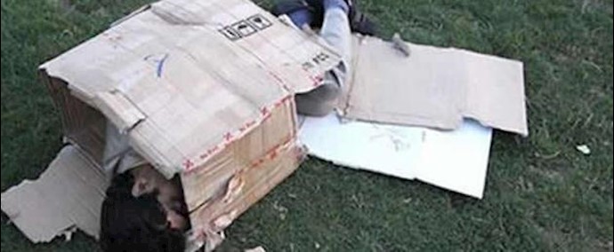 إيران.. مدينة مشهد: حادث مروع لمصرع طفل کان ينام في الکراتين