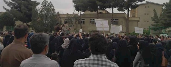 إيران.. تجمعات احتجاجية في مدينة کرمنشاه
