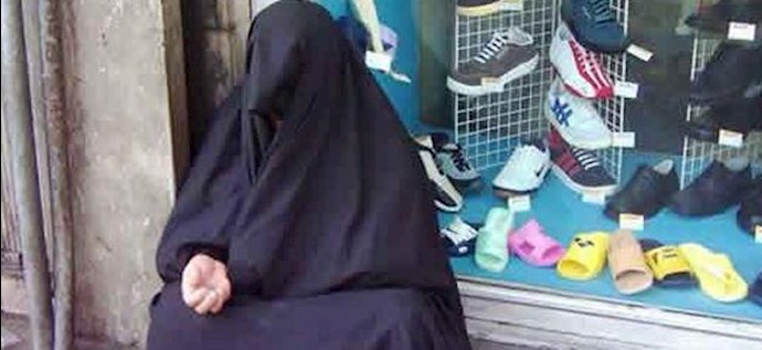 إيران.. الملا نقويان: هناک من لايساورهم القلق تجاه الفقر والبطالة و... وهم مهمومون بالقضايا النووية