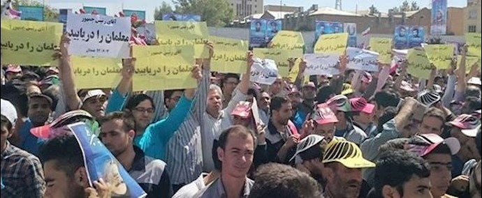 إيران.. تشويش مهزلة روحاني من قبل المعلمين الأحرار في مدينة همدان
