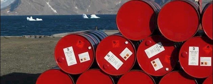 رويترز: هبوط سعر النفط