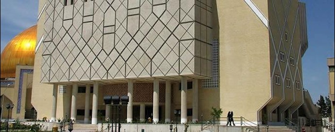 إيران.. نشوب الحريق في جامعة محافظة سيستان وبلوشستان