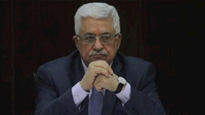 استقالة محمود عباس من اللجنة التنفيذية لمنظمة التحرير