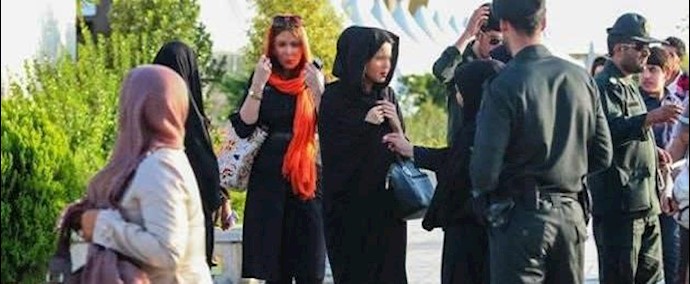 إيران..تغريم موظفات بتهمة سوء التحجب المختلقة من قبل الملالي