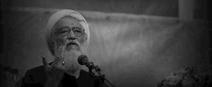 الملا موحدي کرماني في صلاة الجمعة بطهران: لابد أن تعلم أمريکا بان نظامنا لا يتغير