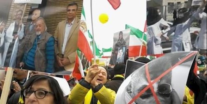 المصري توداي : مظاهرة الإيرانيين في ساحة تاريخية في باريس