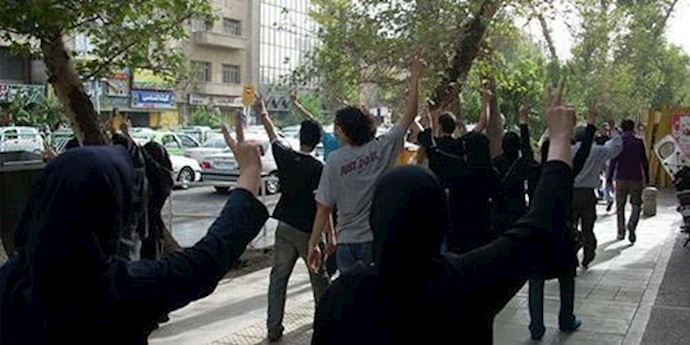 تخصيص 250 ألف عنصر من قوی الأمن الداخلي لتوفير الأمن في مهزلة الانتخابات
