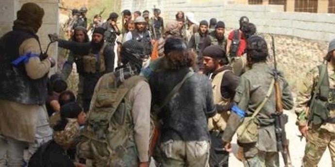 مظاهرات في ادلب تطالب فصائل المعارضة بالتوحد لقتال النظام السوري