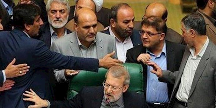 الإتفاق النووي.. الإحتفال في أميرکا والصراع في النظام
