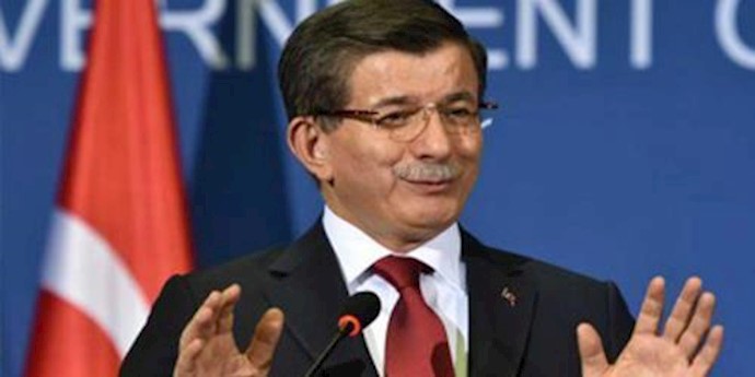 داود أوغلو: النظام السوري وإيران وروسيا أکثر المنزعجين من زوال تنظيم الدولة