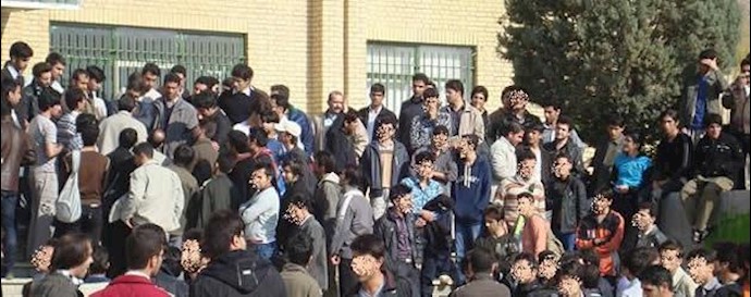 إحتجاج المعلمين في أردبيل وماهشهر