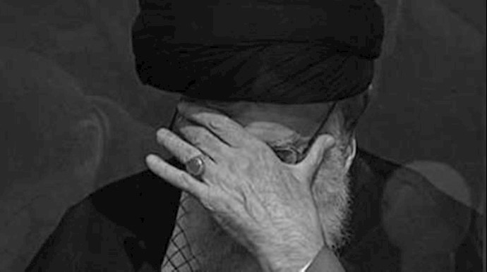 خامنئي يحذر من تهاوي ادواة النظام