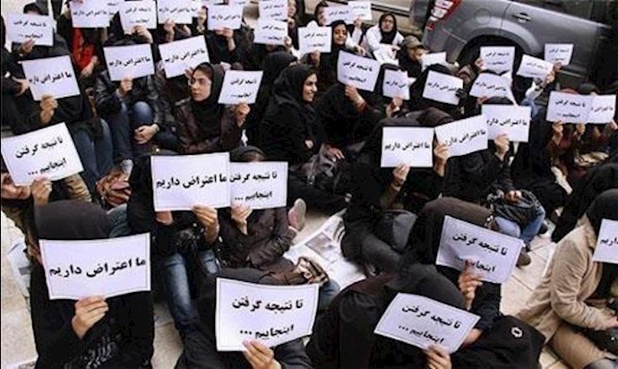 3تجمعات احتجاجية طلابية في طهران