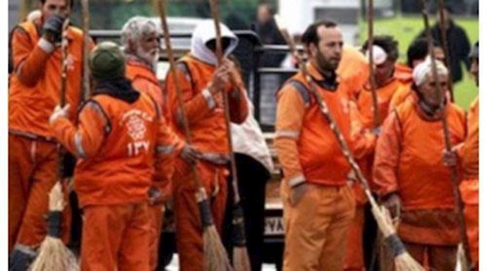 إيران.. إضراب موظفي بلدية «حر» في محافظة خوزستان