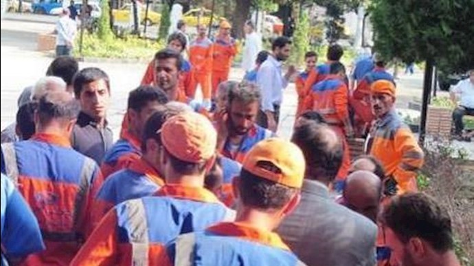إيران.. تجمع إحتجاجي لعمال بلدية مدينة نوشهر
