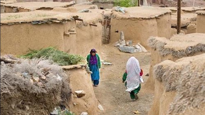 إيران..40ألف من القری في البلاد خالية من السکن