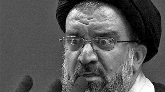 الملا «احمد خاتمي »: الحمد الله لم يحدث شيء خلال إقامة مباراة لکرة القدم