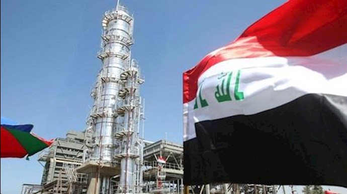 ميليشيات الحشد تهرب 40 ألف برميل نفط إلی إيران يومياً