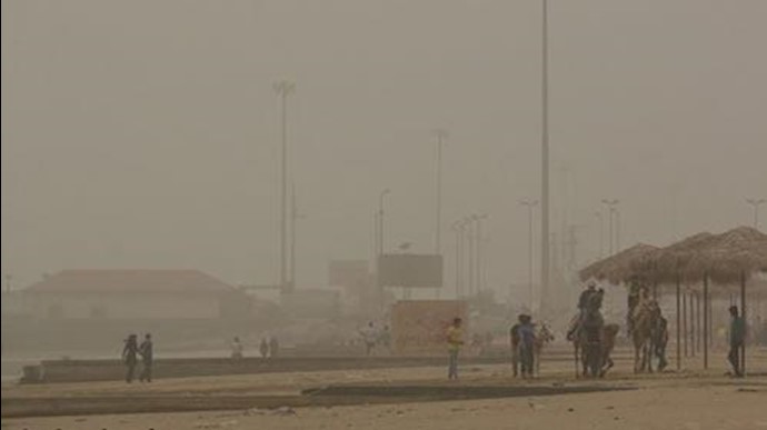 إيران.. خطر تراکم ذرات الغبار في مدينة بندرعباس
