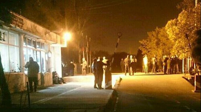 تجمع احتجاجي لسواق في مدينة زاهدان وعمال معمل «بولبرين» بمدينة تبريز