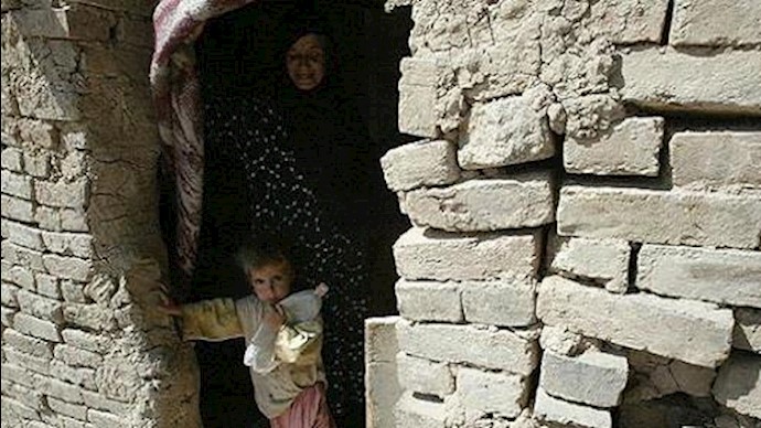 ايران.. من کل اربعة اشخاص يسکن واحد في أکواخ