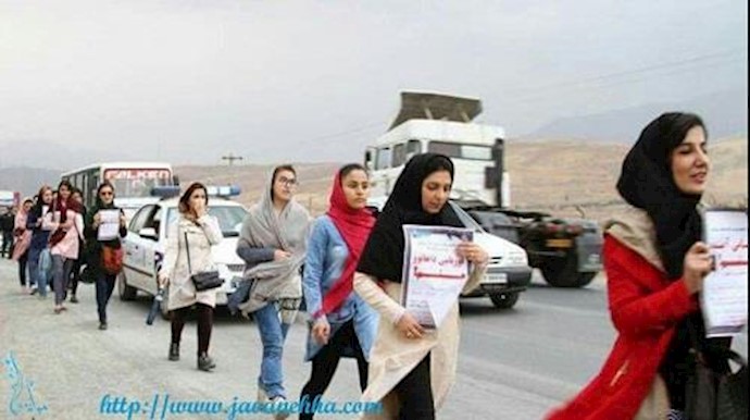 إيران : احتجاج النساء علی کثرة عدد ضحايا الحوادث المرورية في الطرقات
