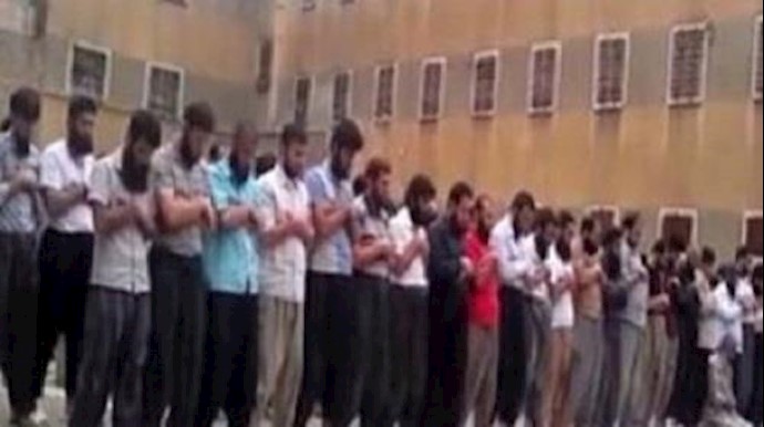 ايران.. سجناء السنة يقاومون نقلهم الی أماکن أخری