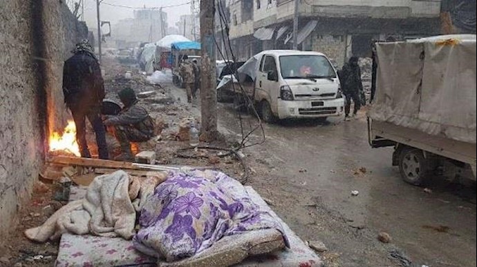 بعد عرقلة لنحو 30 ساعة..استئناف إجلاء سکان أحياء حلب المحاصرة