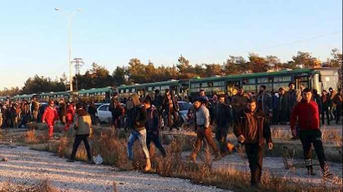 أکثر من ألف شخص يخرجون من حلب في عملية إجلاء جديدة