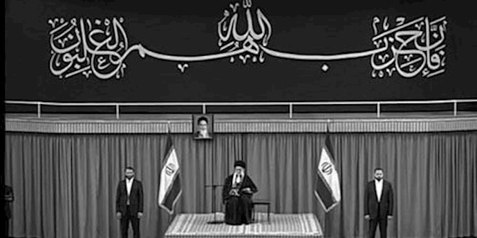 خامنئي يحذر من خلق الهوة والاستقطاب الثنائي الخطير بين الشعب والنظام
