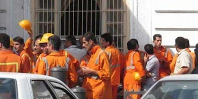 ايران.. 5 حالات احتجاج واضراب لشرائح طافح کيل صبرهم في ايلام وبيجار وسنندج