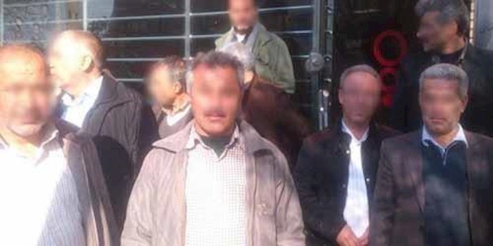 تحشد إحتجاجي لعمال ومتقاعدي منجم ”البرز شرقي” لإنتاج الفحم الحجري في طهران وشاهرود