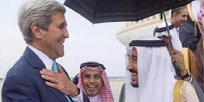 الملک سلمان يستقبل وزير الخارجية الأمريکي بحفر الباطن