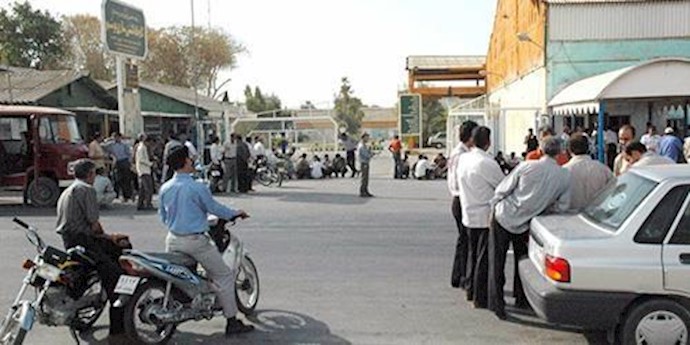 اليوم الثالث لإضراب عمال وعاملي شرکة صدرا لصناعة السفن في بوشهر