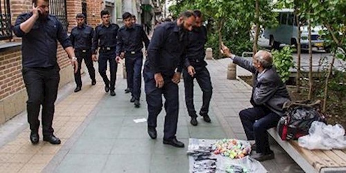طهران – احتجاج أصحاب المحلات واشتباک البسطيات مع الأمن الداخلي