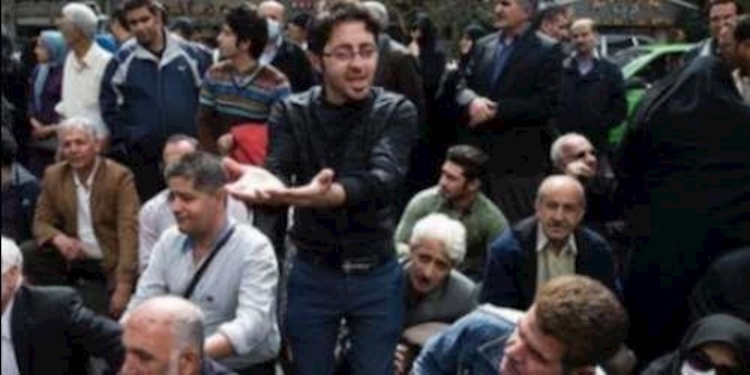 تجمعات احتجاجية للعمال والموظفين في ايلام،سنندج،عسلوية،کرمانشاه ومشهد