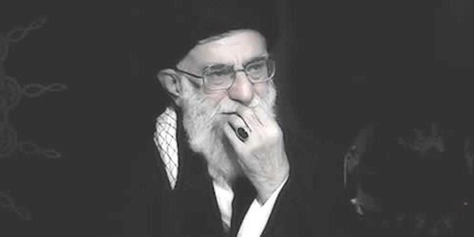 مغزی سکوت خامنئي علی مفترق الطريقين