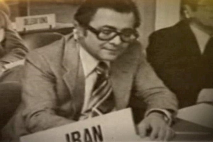 صور عن نشاطات البروفيسور كاظم رجوي في ذكرى استشهاده على أيدي عملاء مخابرات النظام الإيراني في جنيف عام 1990