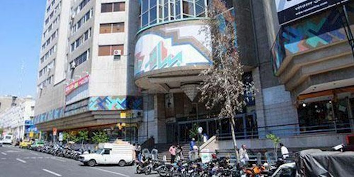 اضراب کسبة مجمع صفوية في طهران