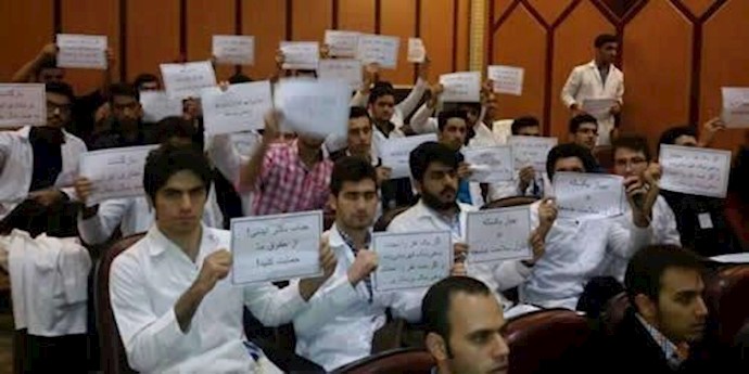 إلغاء کلمة وزير العلوم السابق في جامعة أهواز